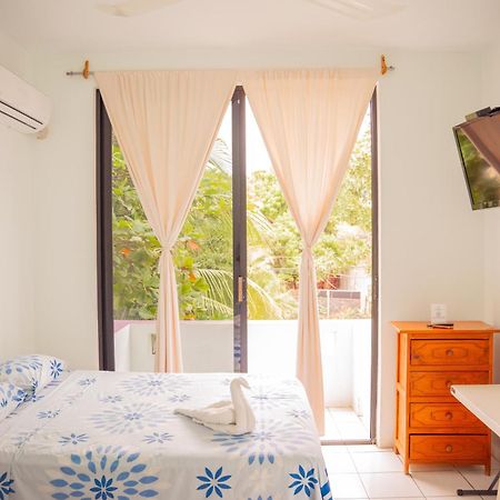 Hotel Palmarito ปูแอร์โตเอสกอนดิโด ภายนอก รูปภาพ