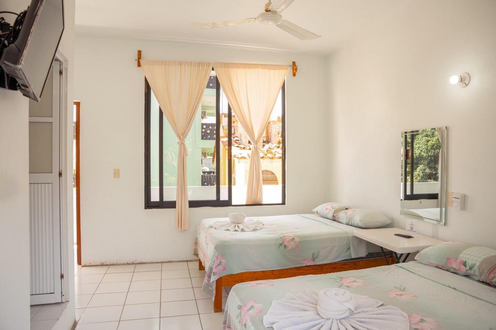 Hotel Palmarito ปูแอร์โตเอสกอนดิโด ภายนอก รูปภาพ