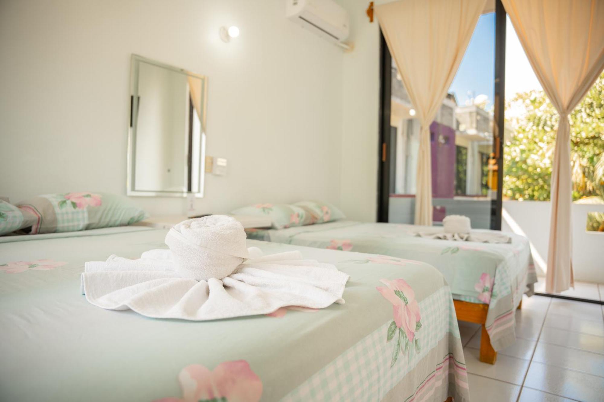Hotel Palmarito ปูแอร์โตเอสกอนดิโด ภายนอก รูปภาพ