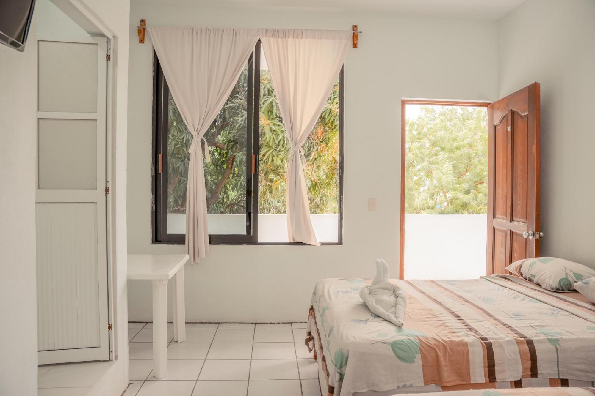 Hotel Palmarito ปูแอร์โตเอสกอนดิโด ภายนอก รูปภาพ